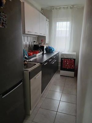  vând apartament cu trei camere  - imagine 2