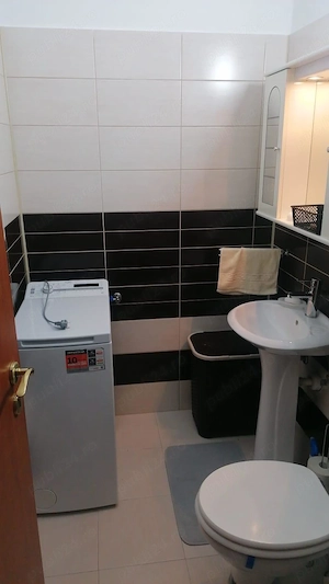 Apartament cu 3 camere de închiriat - imagine 6