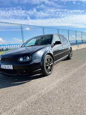 Vând golf 4 1.9 tdi .