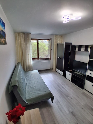 Inchiriez apartament 2 camere Zona Rahova - imagine 2