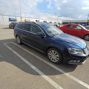 Vând Volkswagen Passat B7 Variant  - imagine 5