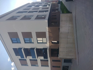Închiriez apartament  sau spațiu pt Birou
