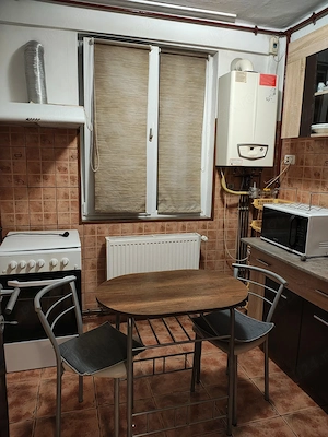 Închiriez apartament 2camere 