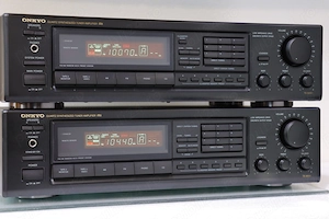 Statie Tuner Onkyo TX-9021,TX-9011(2 modele).