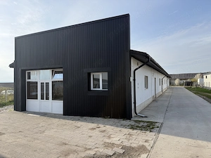 Hală de închiriat 375 mp + curte 1400 mp | acces DJ119 | 5 min centura Bacău | renovată - imagine 2