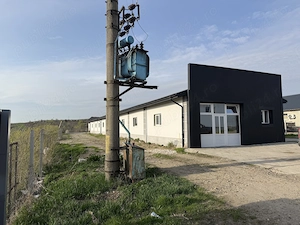 Hală de închiriat 375 mp + curte 1400 mp | acces DJ119 | 5 min centura Bacău | renovată