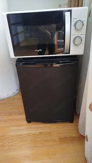 Mini frigider tip mic minibar