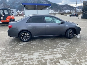 corolla din 2009 2.0 d4d mai fiabila dacat bkc de la vag 1.9 tdi UV - imagine 4