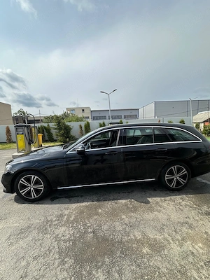 Mercedes W213 E class 2019 break negru - imagine 2