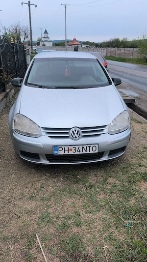 Vând Golf 5 