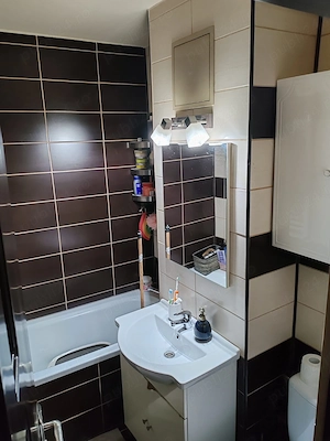 Apartament 2 camere decomandat 