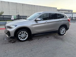 Vând BMW X1 Sdrive  