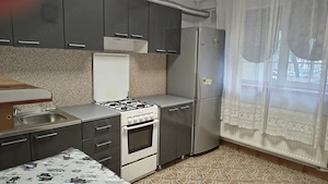 Închiriez apartament zona centrală langa Lisimed - imagine 2