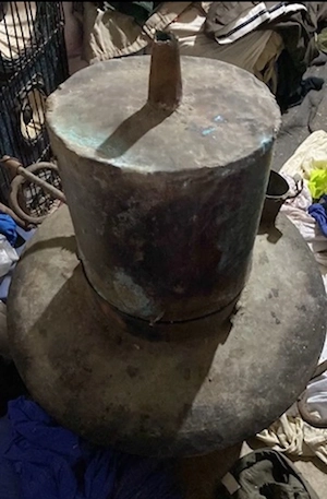 Vând 2 cazane de fiert tuica 
