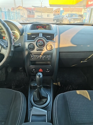 Renault Megane II - imagine 6