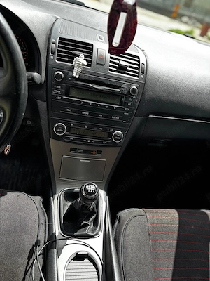 Toyota Avensis T27 - imagine 5