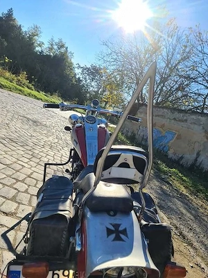 Vând Regal Raptor 125 Chopper an ,aproximativ acte complete, pornește și funcționează doar un piston - imagine 5
