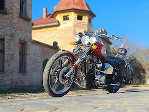 Vând Regal Raptor 125 Chopper an ,aproximativ acte complete, pornește și funcționează doar un piston - imagine 2