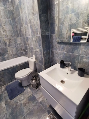 Inchiriez apartament decomandat, cu 2 camere - imagine 5