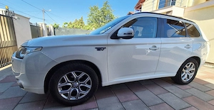 Mitsubishi Outlander Hybrid