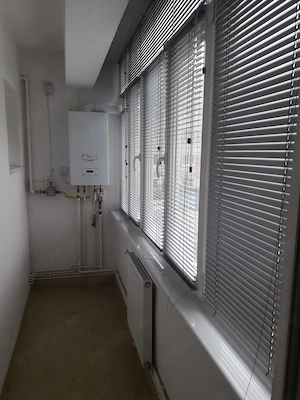 Vand apartament 3 camere  - imagine 5