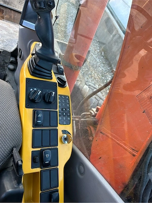 Excavator pe roti Volvo EW 160 C - imagine 6