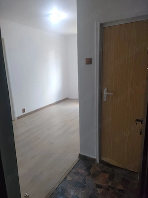 Vand apartament 2 camere, confort 3, decomandat