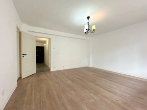 Lângă parc, renovat complet, gata să devină al tău. Totul nou!