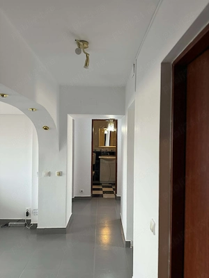 Ofer spre vânzare Apartament !  - imagine 3
