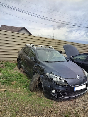 Renault Megane 3,1,5 dci,an 2013 Avariat 