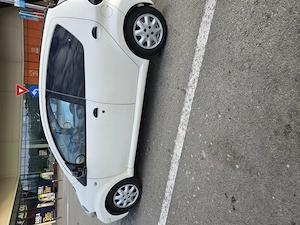 Toyota Aygo 2010 - imagine 3
