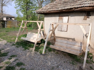 Leagan gradina dimensiuni latime 1850 inaltime 1650 iar banca are 1400