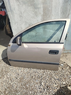 Dezmembrez Opel Astra g  - imagine 2