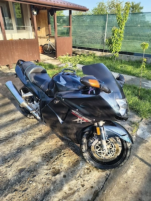 Honda CBR 1100xx Superblackbird - imagine 5
