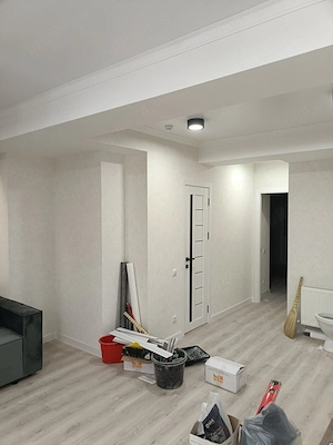 Renovări case și apartamente 