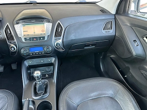 Hyundai iX-35 2.0 Diesel 136 CP An 2011 - imagine 16