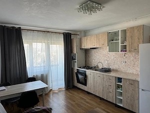 Inchiriez apartament cu 2 camere + open space