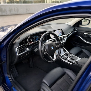 BMW 330i Sport Line | 258 CP | Pilot Automat Adaptiv (ACC) - imagine 6