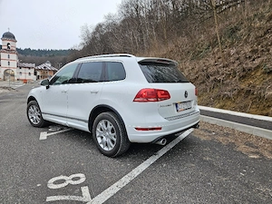 Volkswagen Touareg R-Line 3.0TDI 245cp, 4x4, 2012