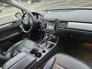 Volkswagen Touareg R-Line 3.0TDI 245cp, 4x4, 2012 - imagine 8