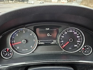 Volkswagen Touareg R-Line 3.0TDI 245cp, 4x4, 2012 - imagine 9