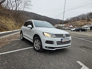 Volkswagen Touareg R-Line 3.0TDI 245cp, 4x4, 2012 - imagine 3