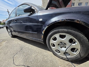 Audi A4 2004 - imagine 2