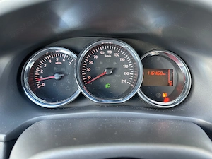 Dacia Logan MCV 0.9 Benzina 90 CP An 2016 - imagine 8