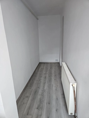Vand garsoniera renovata etaj 2 din 4 zona Renk - imagine 7