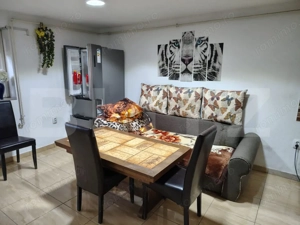 Casă individuală aproape de lac, 4 camere, teren generos, priveliște superbă