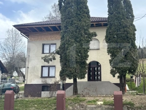 Casă și teren la stradă asfaltată în Vatra Dornei