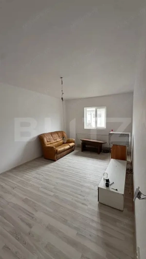 Apartament 2 camere , decomandat, localitatea Rovinari