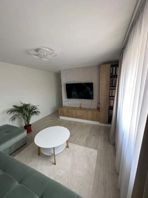 Apartament 55 mp, recent renovat premium, încălzire în pardoseală - imagine 2
