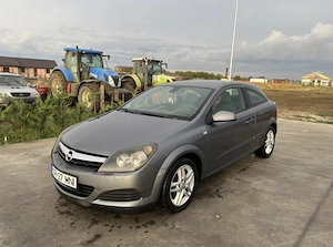 Vând Opel Astra 1.9 GTC  - imagine 2